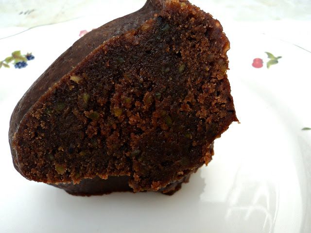 bundt-cake-chocolate-pistachos-foto-corte