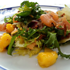 Ensalada de mango y salmón