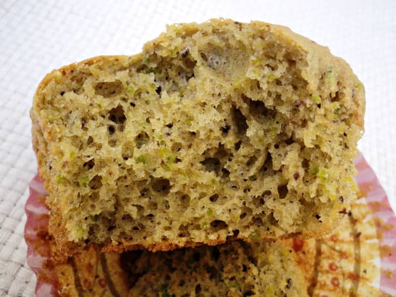 Magdalenas de yogur griego y pistachos MIGA