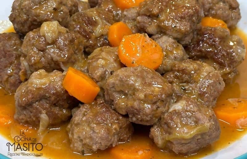 Albóndigas caseras con zanahoria