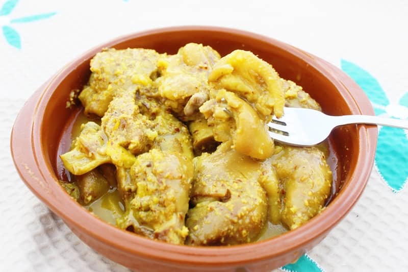 Manitas de cerdo en salsa de almendras receta de mi madre BOCADO
