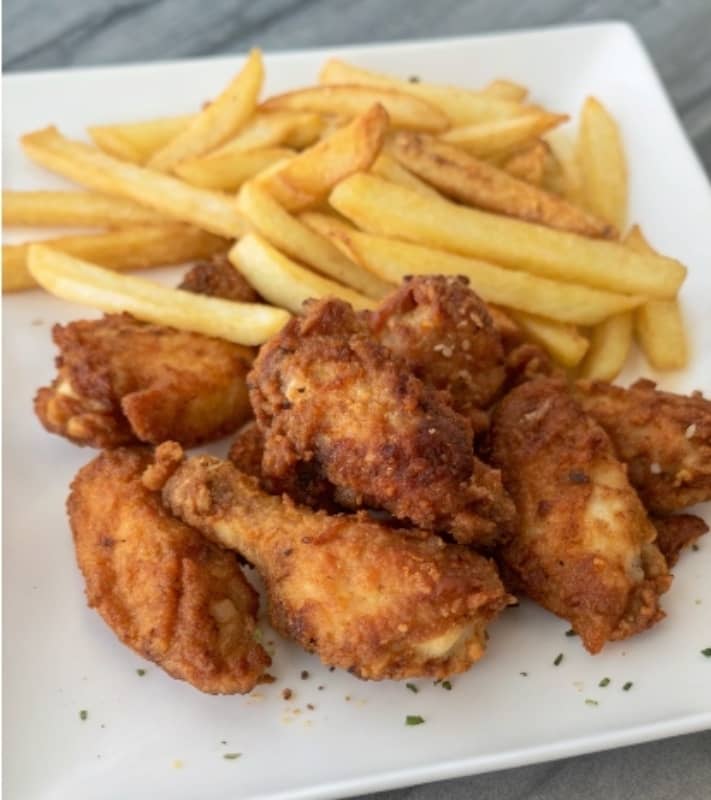 Alitas rebozadas crujientes y jugosas