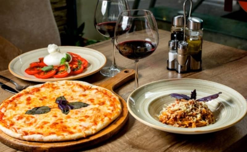Restaurante italiano y cultura de la mesa